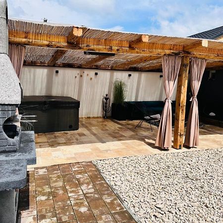 Villa 3 Mediaş エクステリア 写真
